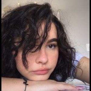 Meet your Posher, Odyssa